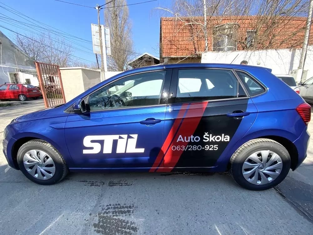 auto folija brendiranje stil auto skola