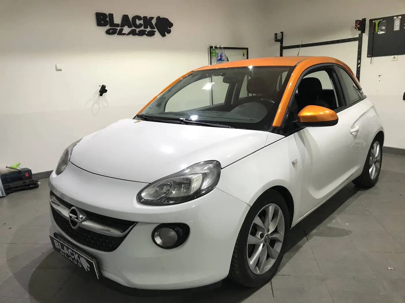 auto folija parcialno presvlacenje mandarina opel adam