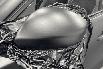 Kako se lepi folija 
na auto